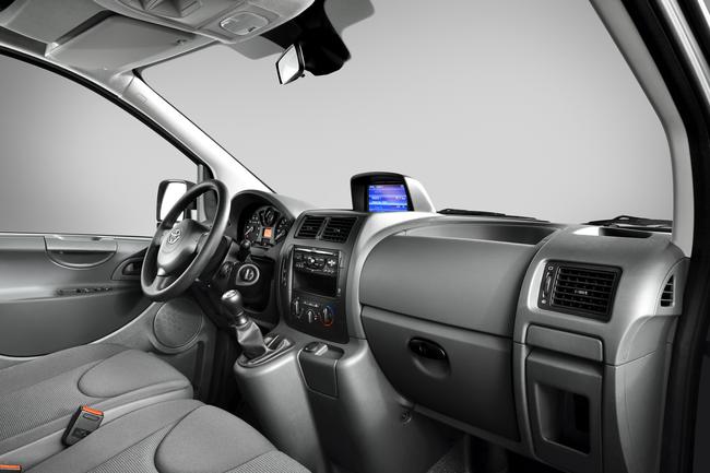 nowy-dostawczak-toyoty