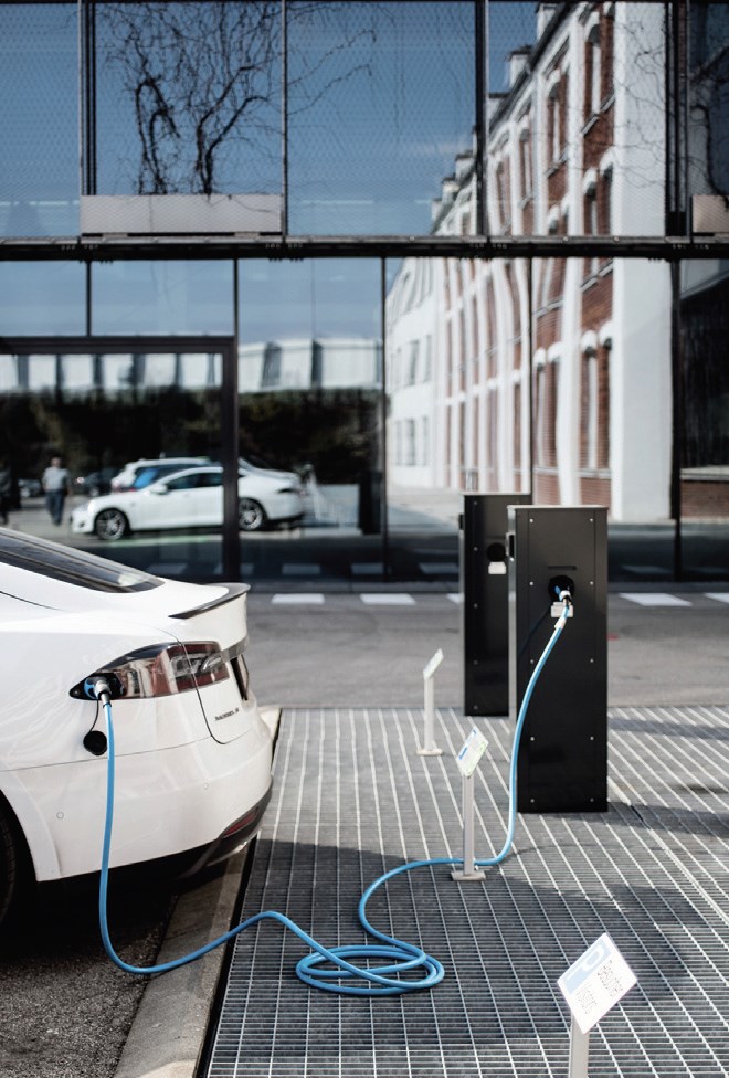 Skuteczne łączenie branż, takich jak ciepło, energia
elektryczna i mobilność, to warunek realizacji wizji
Fronius pod hasłem „24 godziny słońca”