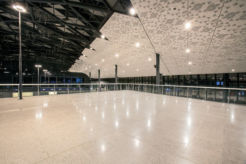Dworzec Łódź Fabryczna (oświetlenie sufitu)