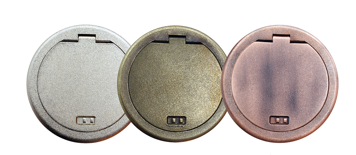 Fot. 4.
Kasety GESRM2: niklowana, starzony mosiądz, starzona miedź.