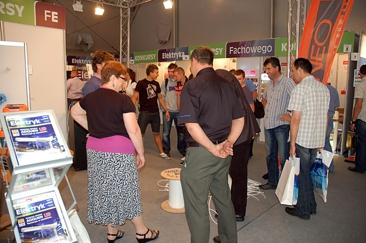 Ile mierzy 1 m kabla? Czyli konkursy Fachowego Elektryka na targach ENERGETAB 2011