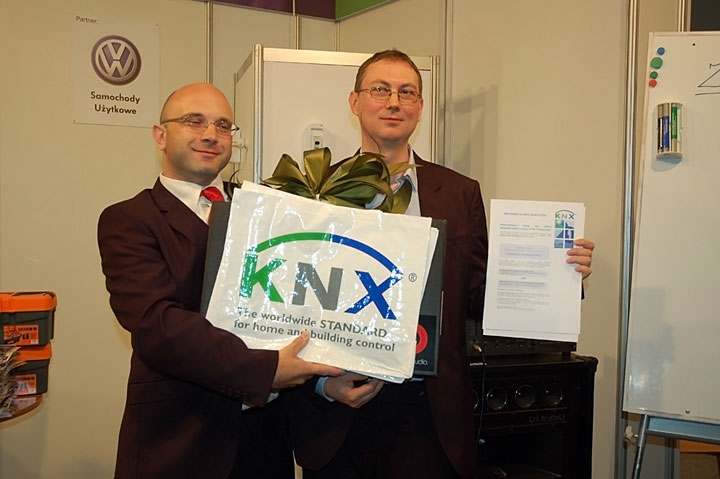 Laptop dla laureata konkursu KNX Polska