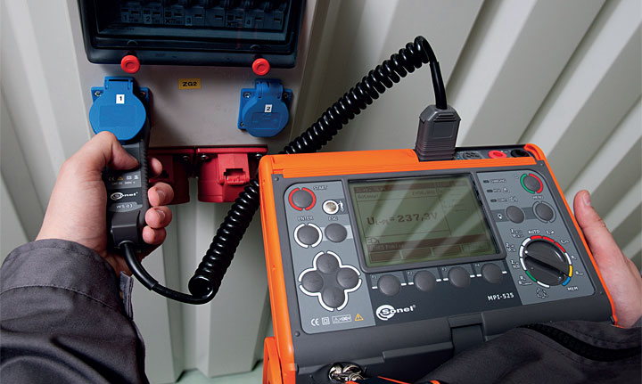 Fot. 4. Do wymiany danych z użytkownikiem jest przewidziany wyświetlacz ciekłokrystaliczny.