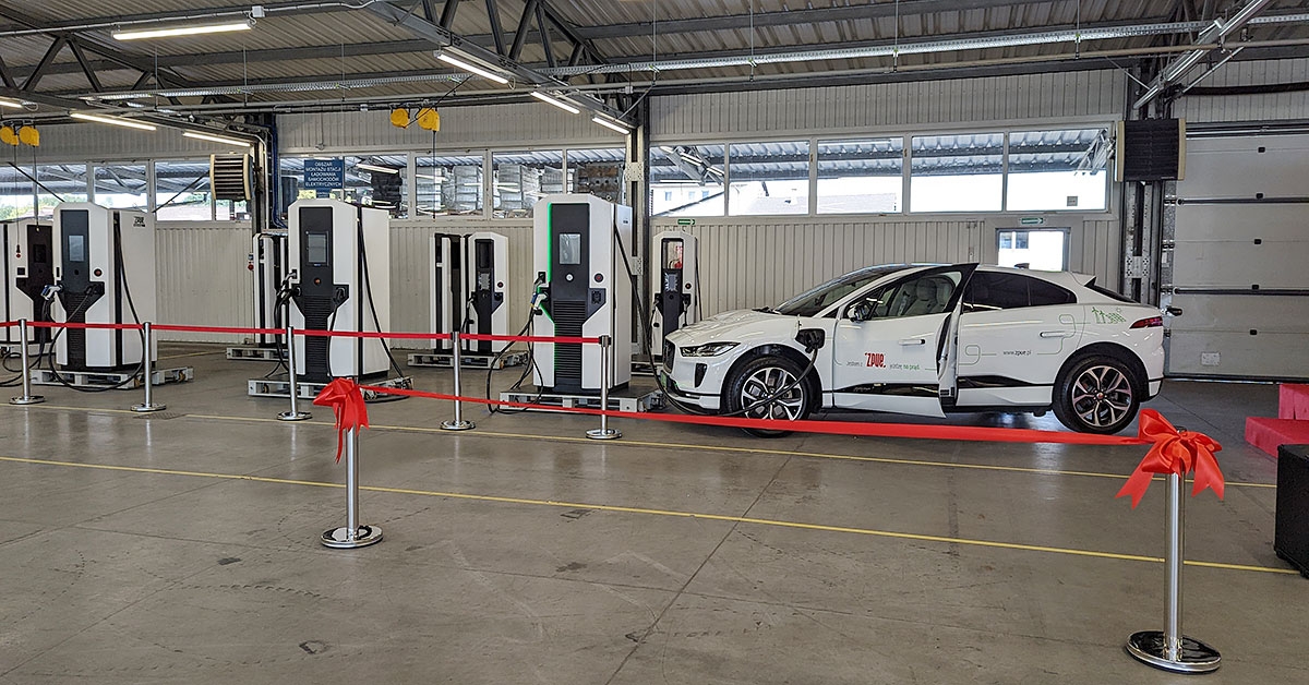 W pierwszym etapie 1000 stacji ładowania rocznie, a później 5000 będzie opuszczało Centrum Elektromobilności w Pszczynie