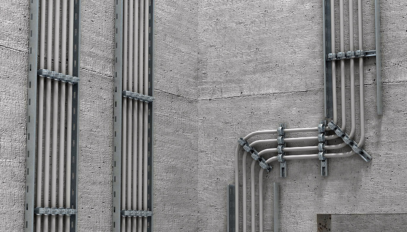 Największe bezpieczeństwo zapewniają trasy kablowe, w których zmiany kierunków
i poziomów występują możliwie rzadko. Fot.: OBO Bettermann