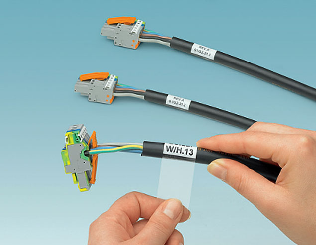 Fot. 8. Etykiety mogą składać się z nieprzezroczystego pola opisowego oraz zintegrowanego z nim przezroczystego laminatu zabezpieczającego.