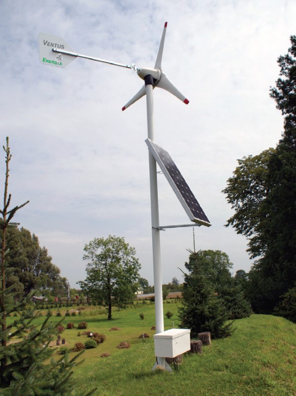 Fot. 4. Zaletą turbin wiatrowych jest to, że ich wydajność jest wyższa zimą i dają energię nocą, zaś panele fotowoltaiczne naturalnie pracują tylko w dzień, a największą wydajność uzyskują latem. Fot.: AIRGENERATOR