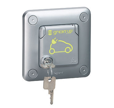 Fot. 7. Odporny na szereg czynników osprzęt wyposażany jest w dodatkowe funkcjonalności, jak chociażby zamknięcie na kluczyk. Fot. LEGRAND