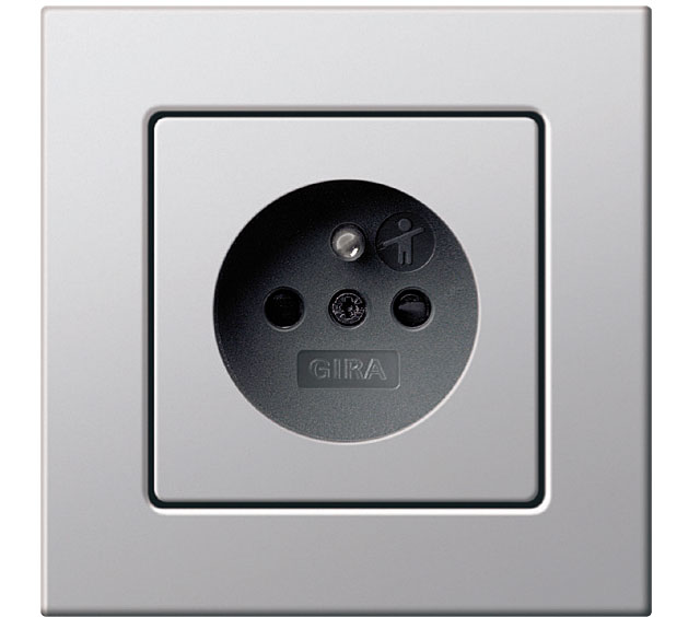 Fot. 7. Specjalny symbol informuje nas, że osprzęt jest bezpieczny dla dziecka.