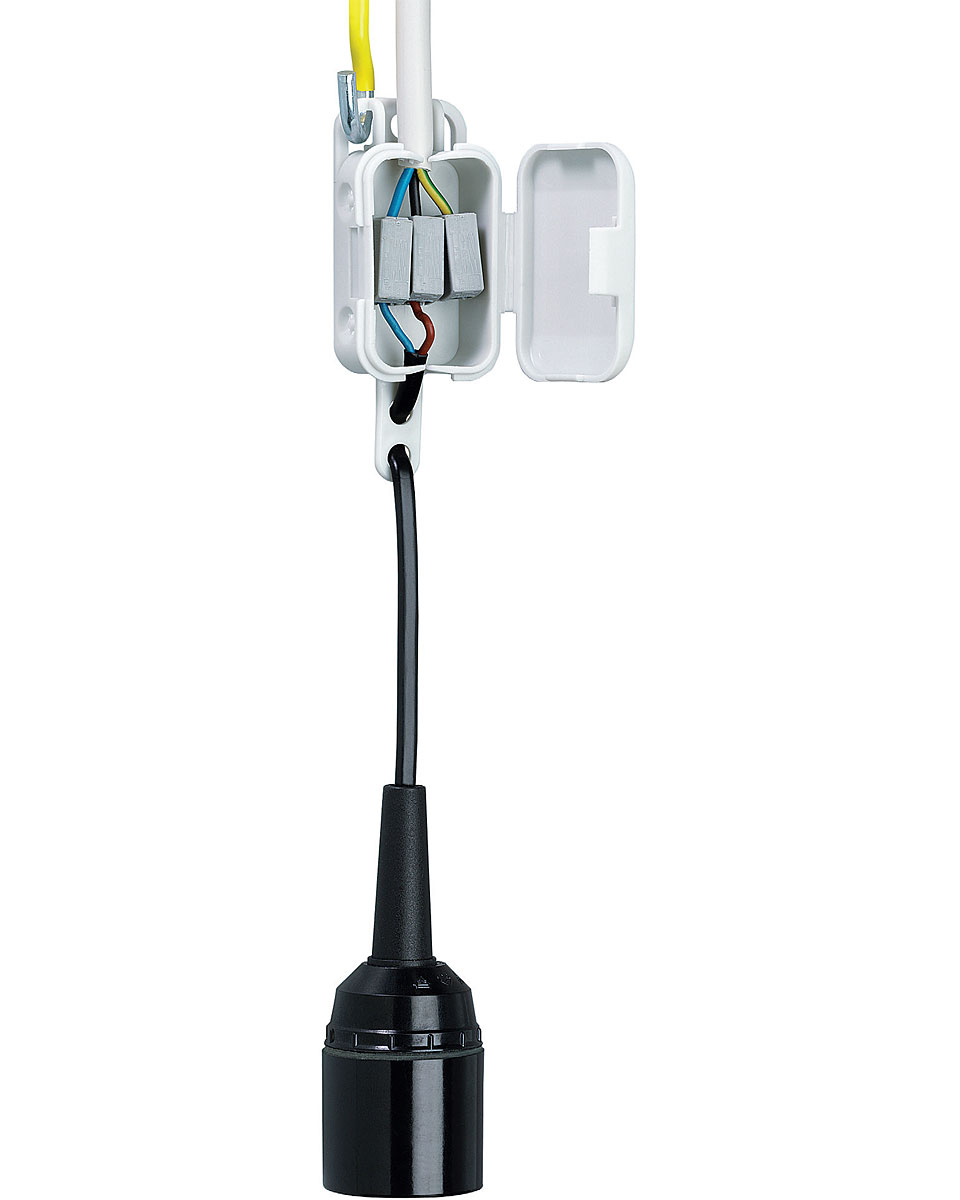 Fot. 2. Puszki łączeniowe sprawdzą się
np. w instalacjach w budynkach
drewnianych. Fot.: Spelsberg