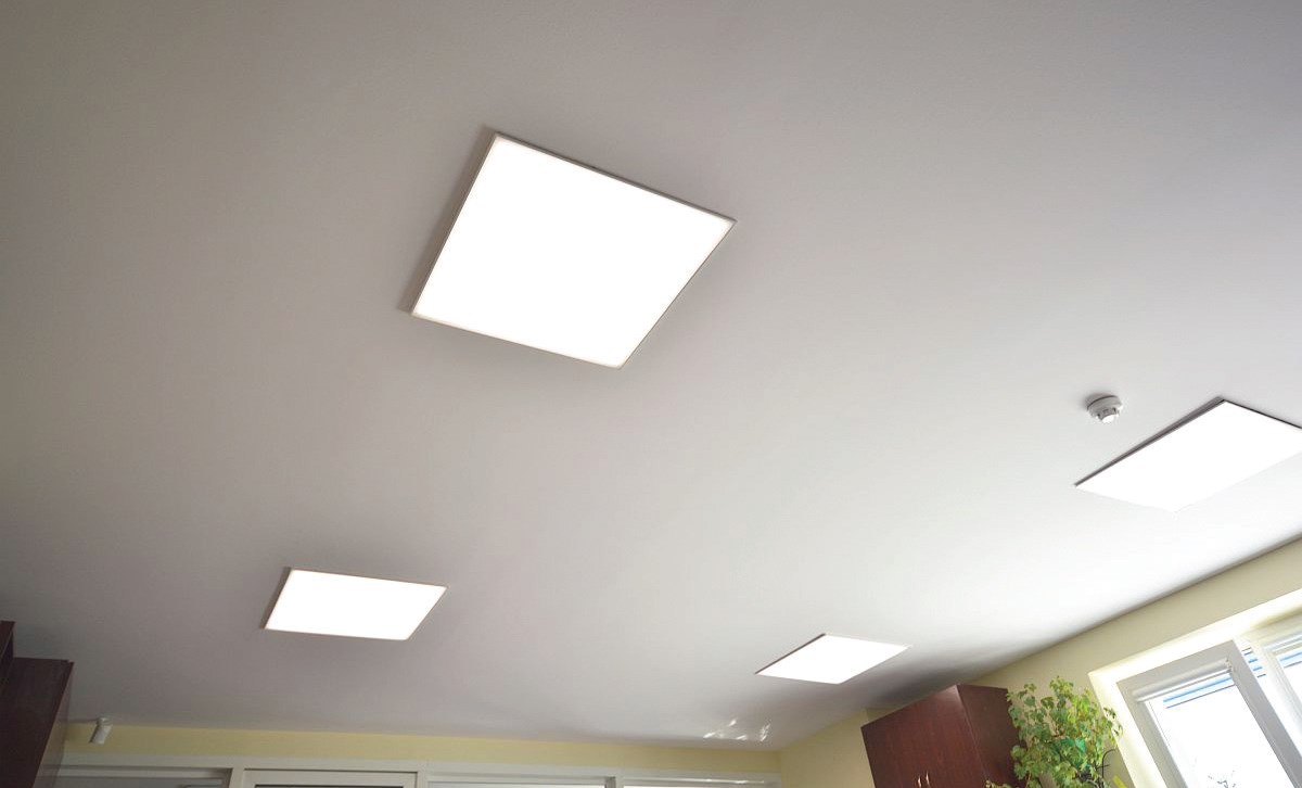 Fot. 1.Oświetlenie kasetonowe Quattro PT (LED) – realizacja w biurze. Fot.: MILOO