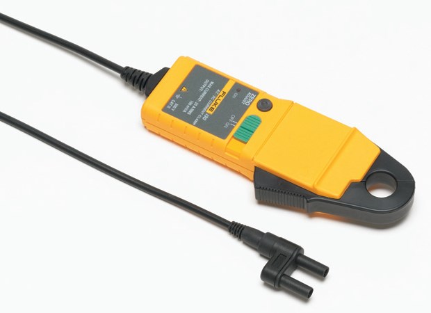 Fluke 289 oferuje możliwość
podłączenia cęgów prądowych z
czujnikiem hallotronowym (umożliwiających
pomiar natężenia prądu
AC/DC)