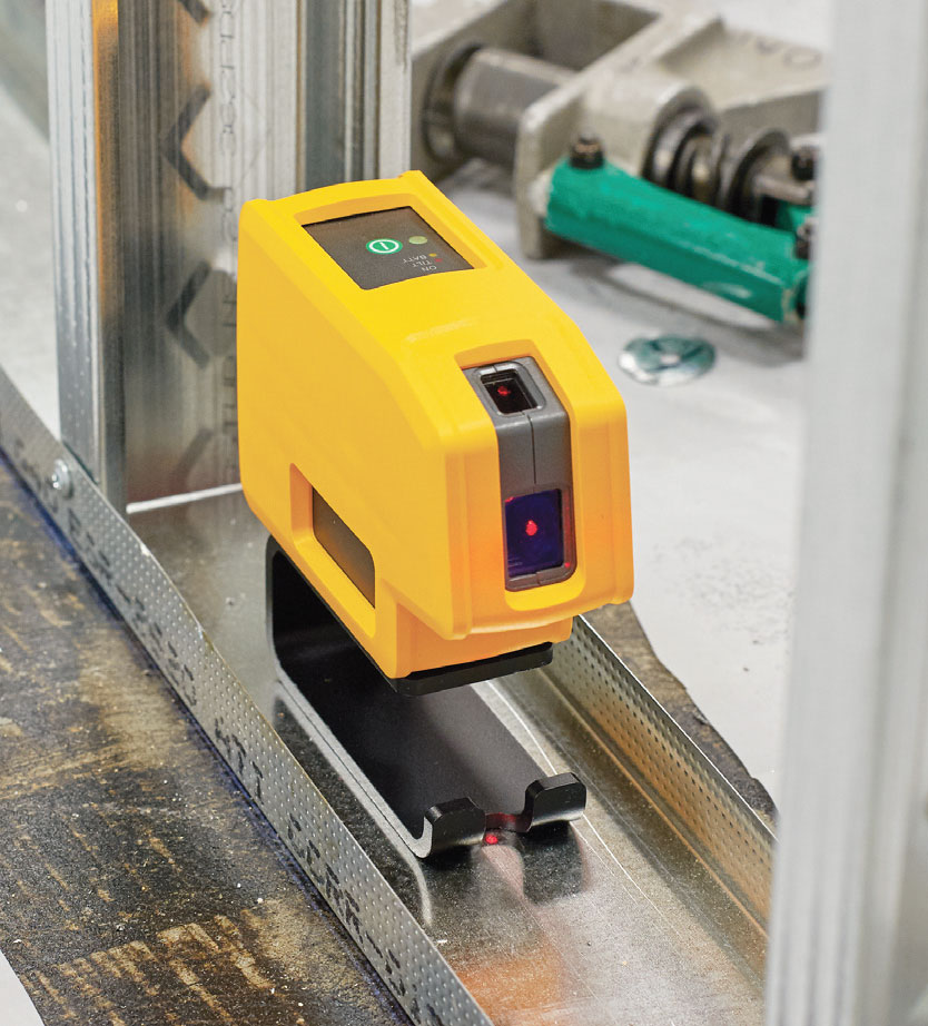 Fot. 2. Niwelator laserowy Fluke 3PR na stopie montażowej