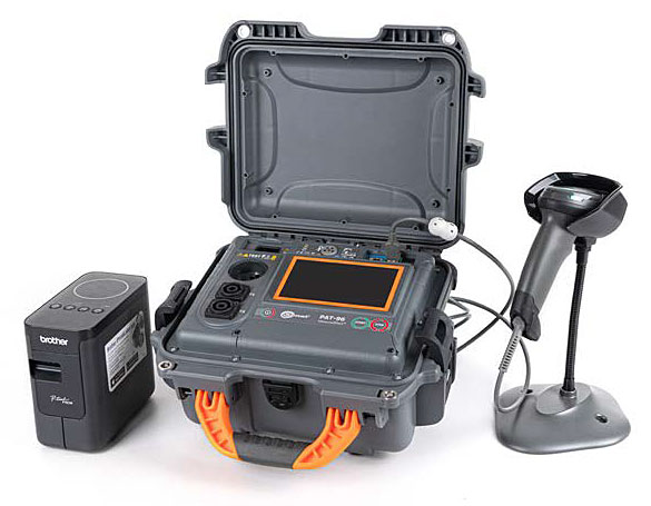 Fot. 2. Sonel PAT–96 współpracuje z drukarką etykiet i skanerem kodów QR