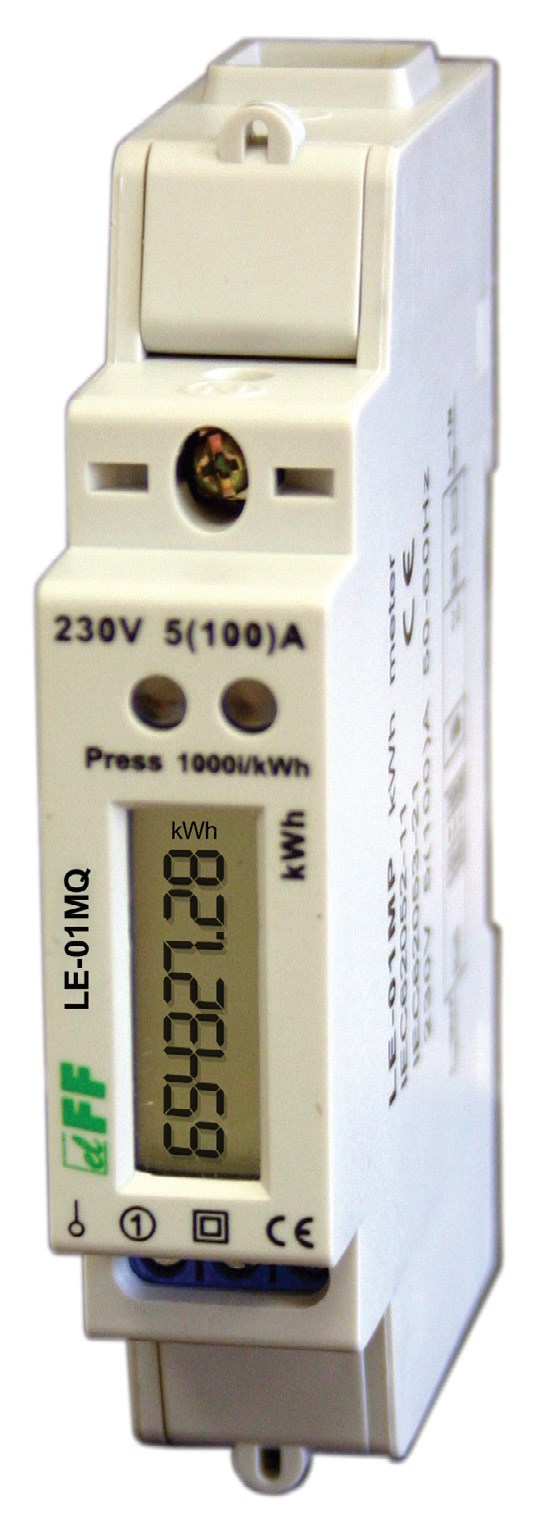 Fot. 6. Najmniejsze liczniki są wielkości
jednego elementu na szynie
montażowej. Fot.: F&F FILIPOWSKI
