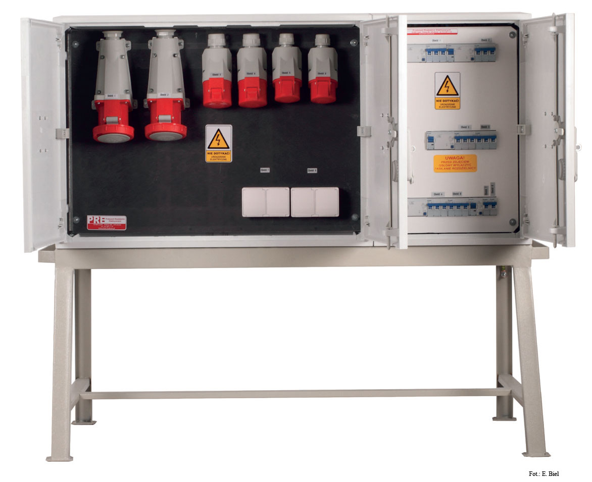 Fot. 5. Ważnym elementem aparatury jest licznik energii elektrycznej. Coraz częściej są to urządzenia elektroniczne z mikroprocesorem.