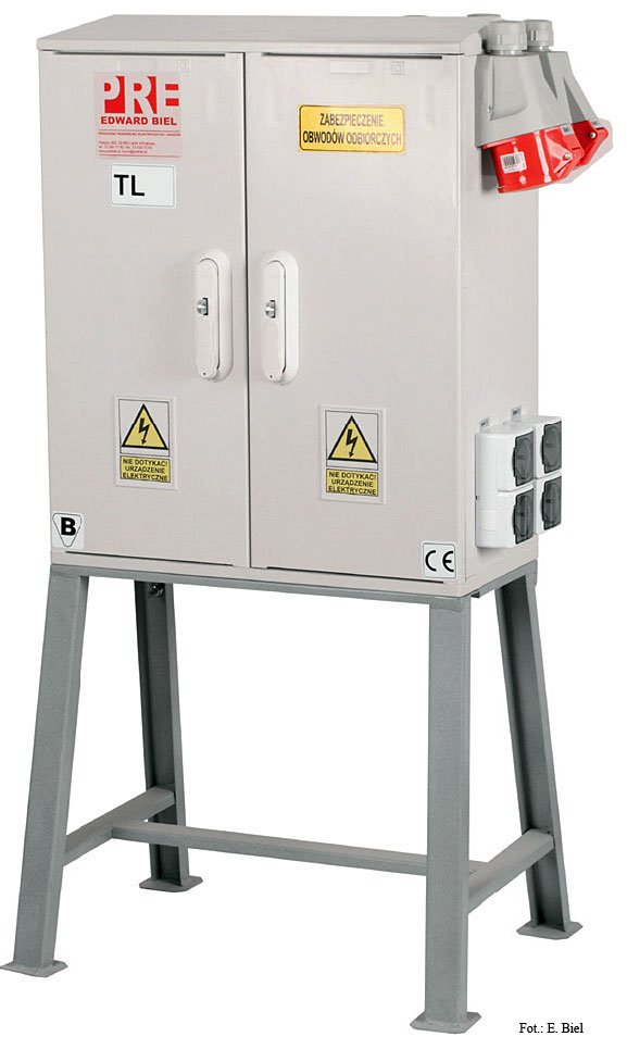 Fot.10. Z jakiego materiału powinna być wykonana rozdzielnica? O tym decydują warunki pracy.