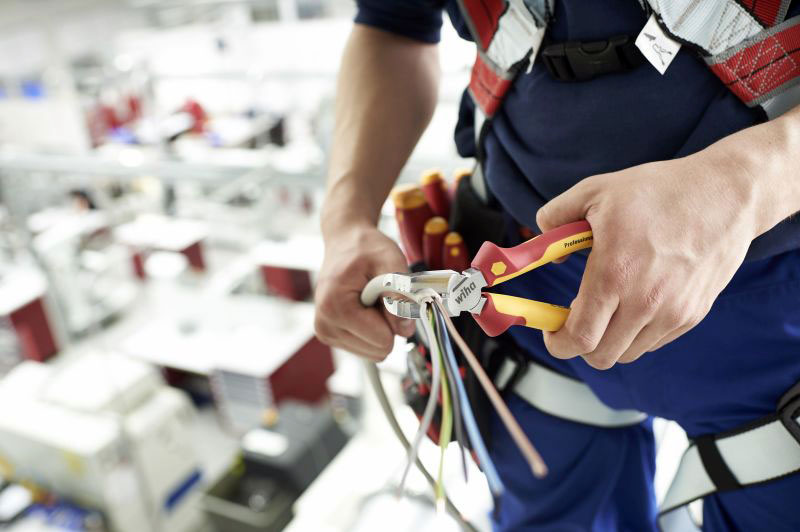 By pracowało się lżej, czyli kilka słów o narzędziach wielofunkcyjnych