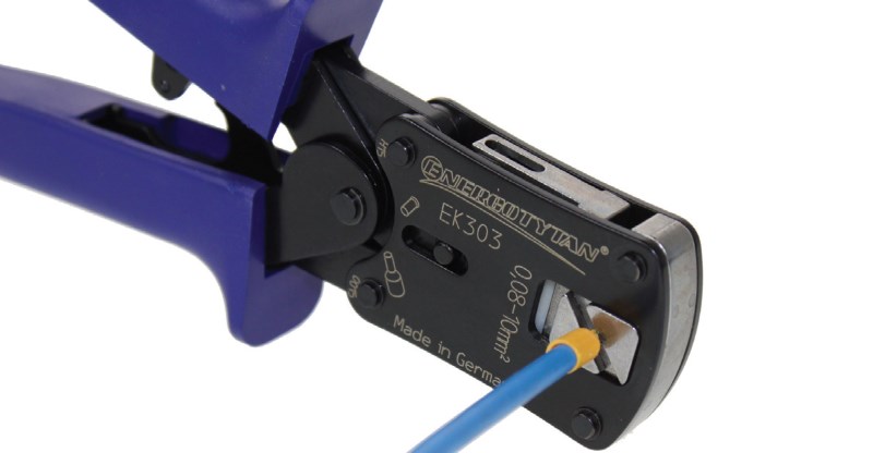 Fot. 6. Zacisk czterostronny